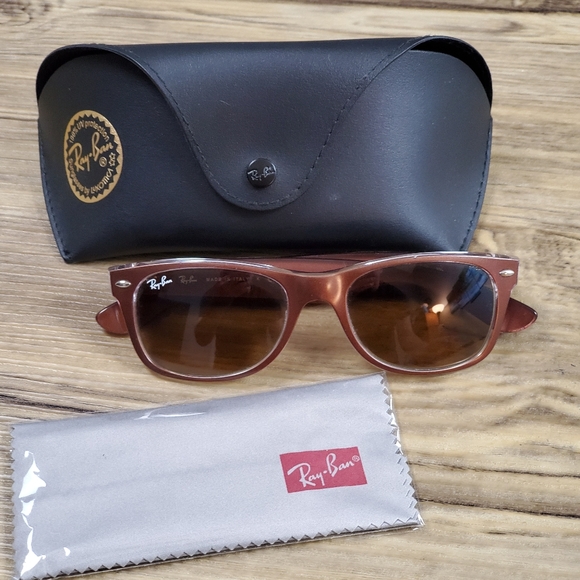 Brown Rayban Wayfarer Sunglasses - Picture 1 of 7